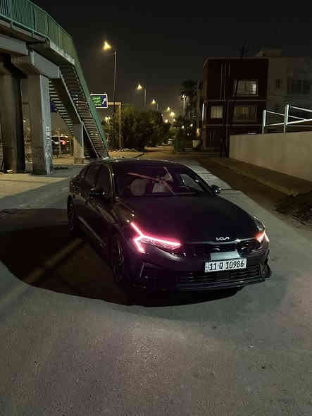 K5 للبيع موديل 2025 السيار نظيفة مال شركة ماشية 7 الالف مرقم بغداد لون رصاصي غامق و داخل قرميدي مميز كير ماوس بانوراما شاشة جبيرة كشنات كهرباء و خزن و جنطة كهرباء و هواي مواصفات بيها  ppfالسيارة بجمها مغلف 
و مكفولة من الدعامية الدعامية 
للاستفسار اكثر ***********
