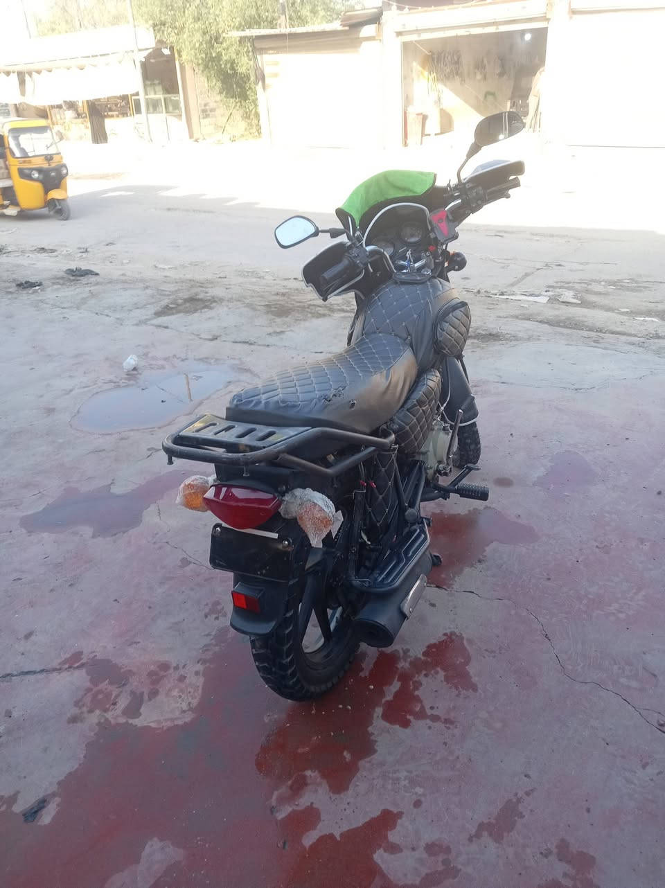 سلام عليكم شباب دراجه بوكسر مديد 23 جبلي دراجة خير من الله وصوت لمحرك يخبل سلف هندر بكل وكت دراجة تخبل بيه لايت زنون ثلجي إشارة دشبوله كله كامل تنكر وتطلع للشغل أوراقه ضايعه اكفلك سرقه عشاير سعر 500قفل واتساب *********** ورصيد عنواني بغداد مدينة خاص مارد
