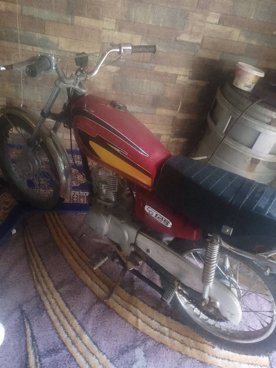 اربع كير كلك نضيفه وعالفحص ب250وبيه مجال ..ديوانيه ***********
