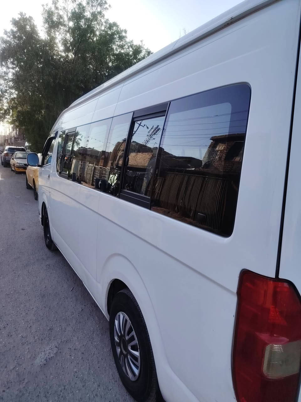 جنبي 18 رقم بغداد انكليزي باسمي سياره جاهزه مكينه وكير واكسل كفاله منضومه غاز تخم تاير دوشمه عامه يم الجنابي   بيها بارد قليل ذيل الطويله الشراي يتصل مكاني بغداد السعر 170  وبيها مجال *********** مكلف بالنشر
