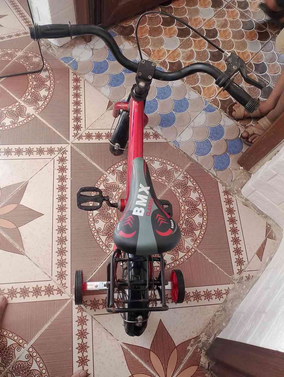 بايسكل اطفال حجم 12 للبيع كامل ما بي نقص غراضه كلهن جدا سعره 30 وبي مجال الاستفسار الاتصال على الرقم *********** مكاني بعقوبه جرف الملح
