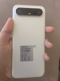 تكنو 5G ذاكرة ٢٥٦ جهاز نضيف بيه فطر في شاشه مكان بغداد تواصل 077139736...