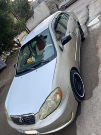 كورولا نحلة وارد خليجي موديل 2002 السياره عوزها اعاده الصبغ بيها خياسا...