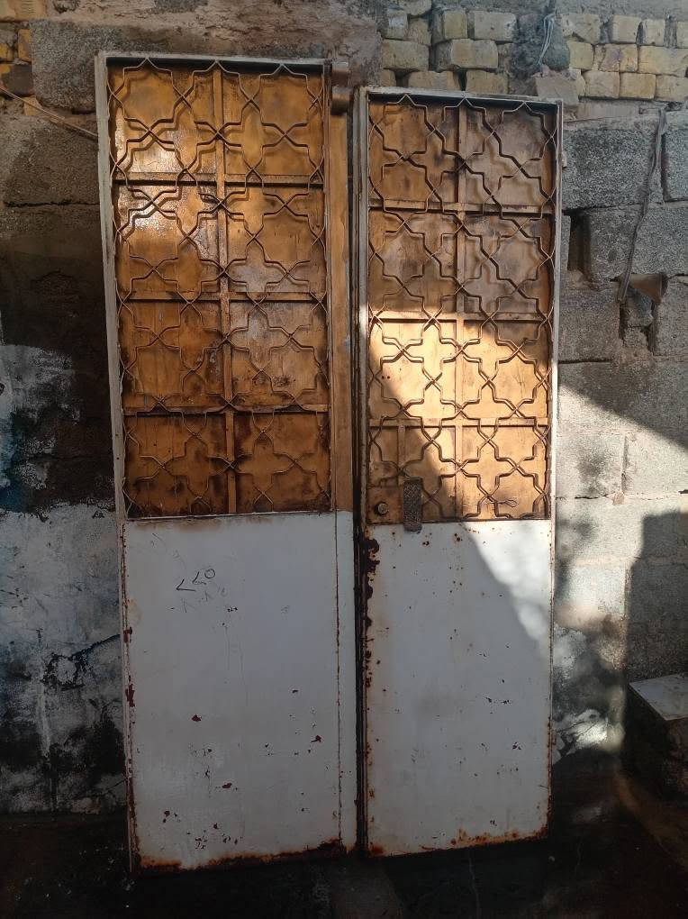 باب طلاكتين نضيف حديد ثقيل نقص جرجوبه كيلون جديد دهل اوران, واسط


**إذا كنت صاحب هذا الإعلان وتريد حذفه لأي سبب، رجاءا أرسل رسالة إلى الدعم الفني**