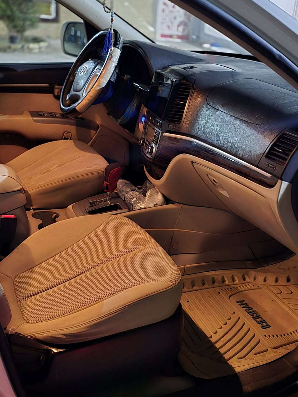 سنتافي 2011 خليجي  والسونار بل منشور فول مواصفات واحد عل واحد خليجي 6 سلندر 7 راكب 3 قطع تبريد بصمه تشغيل فتحه سقف مكينه وكير مكفولات مكينه مامفتوحه تبريد ثلج جديده وجاهزه رقم  قادسيه النكليزي بسمي تحويل مباشر السعر0 15$ وبيه مجالل

***********. ***********
