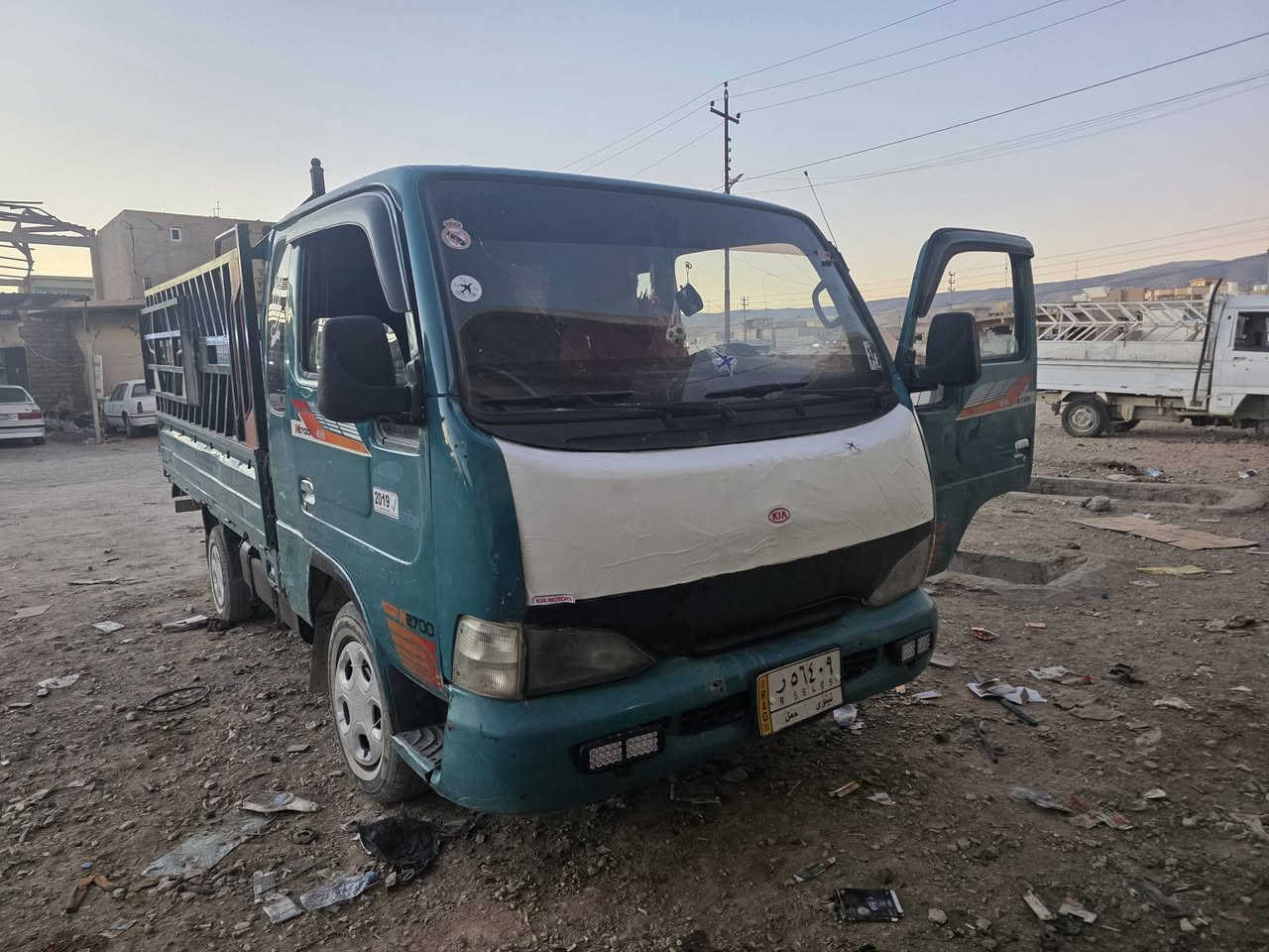 كيا سام سونك رقم نينوى المان شرط الوكالة والتحويل كير محرك شرط سيارة جاهز موديل 2000 السعرعر 60  وبيها مجال الاتصال ***********
