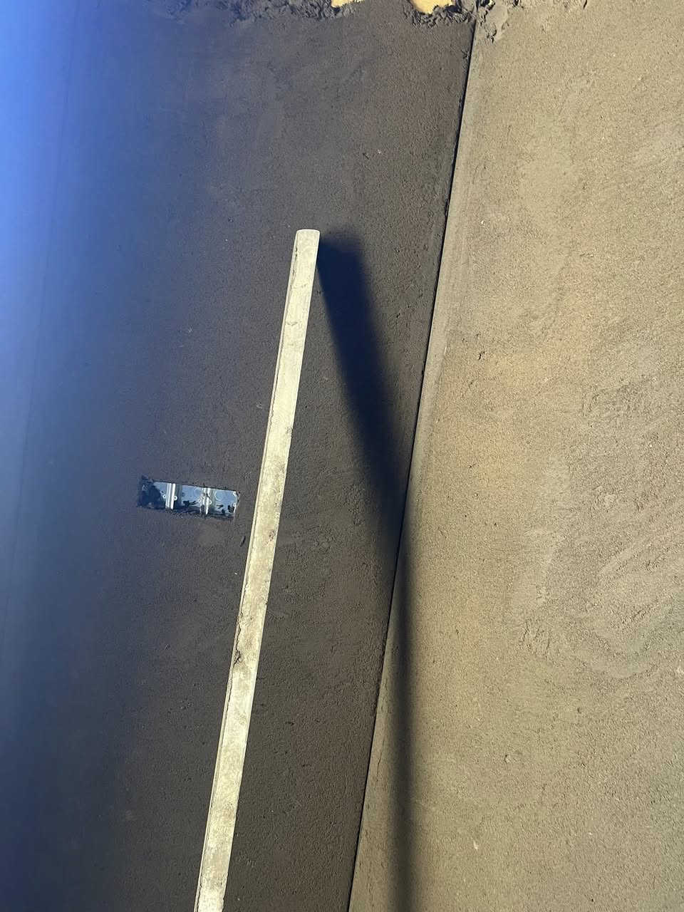 شغل درجه ولى كادر متخصص لبخ سمنت جص بورك ناعمه نثر شغل حسب طلب شغل علا متر مكطوعه يوميه حالين متفرقين ***********
