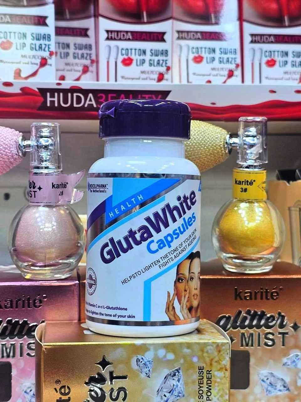 Gluta white 
💕كبسول كلوتا وايت الهولندي الاصلي💕
♥️♥️لتفتيح الجسم والبشره للرجال والنساء ♥️♥️

💊فوائد الكبسول💊
⚪️ توحيد لون الجسم والبشره
⚪️ تبيض البشره
⚪️ ازالة الكلف والنمش والخطوط الرفيعه تحت العين ،
⚪️ تنعيم البشره ،
تقوية البشرة و الشعر و الاظافر
⚪️ يقوي مناعة الجسم بصورة ممتازة
⚪️ الكلوتاثيون ماده ممتازه جدا للتبييض
⚪️ تحتوي على  فيتامين سي

الباكيت يحتوي على 30 كبسوله
كبسول مبيض البشره والجسم بلكامل بشكل دائمي 
يستخدم للرجال والنساء 
العلبه تتكون من شريطين كل شريط 15 كبسوله اي كورس لمدة شهر تحوي الكلوتاثيوم والسيستين الذي يقوم بتحفيز الخلايا على انتاج الكلوتاثيوم وتجديد خلايا البشره واعطاء نضاره واشراق للبشره بصوره دائميه
لاياخذ من قبل المرضع والحامل
لا ياخذ اقل من سن ال١٨ والى ٥٥
الاستعمال
كبسوله واحده فقط قبل النوم استعمال يومي
المنشأ هولندي🇱🇺🇱🇺💯 
 
🚘يوجد خدمة توصيل لجميع محافظات العراق Colombo, Sri Lanka


**إذا كنت صاحب هذا الإعلان وتريد حذفه لأي سبب، رجاءا أرسل رسالة إلى الدعم الفني**