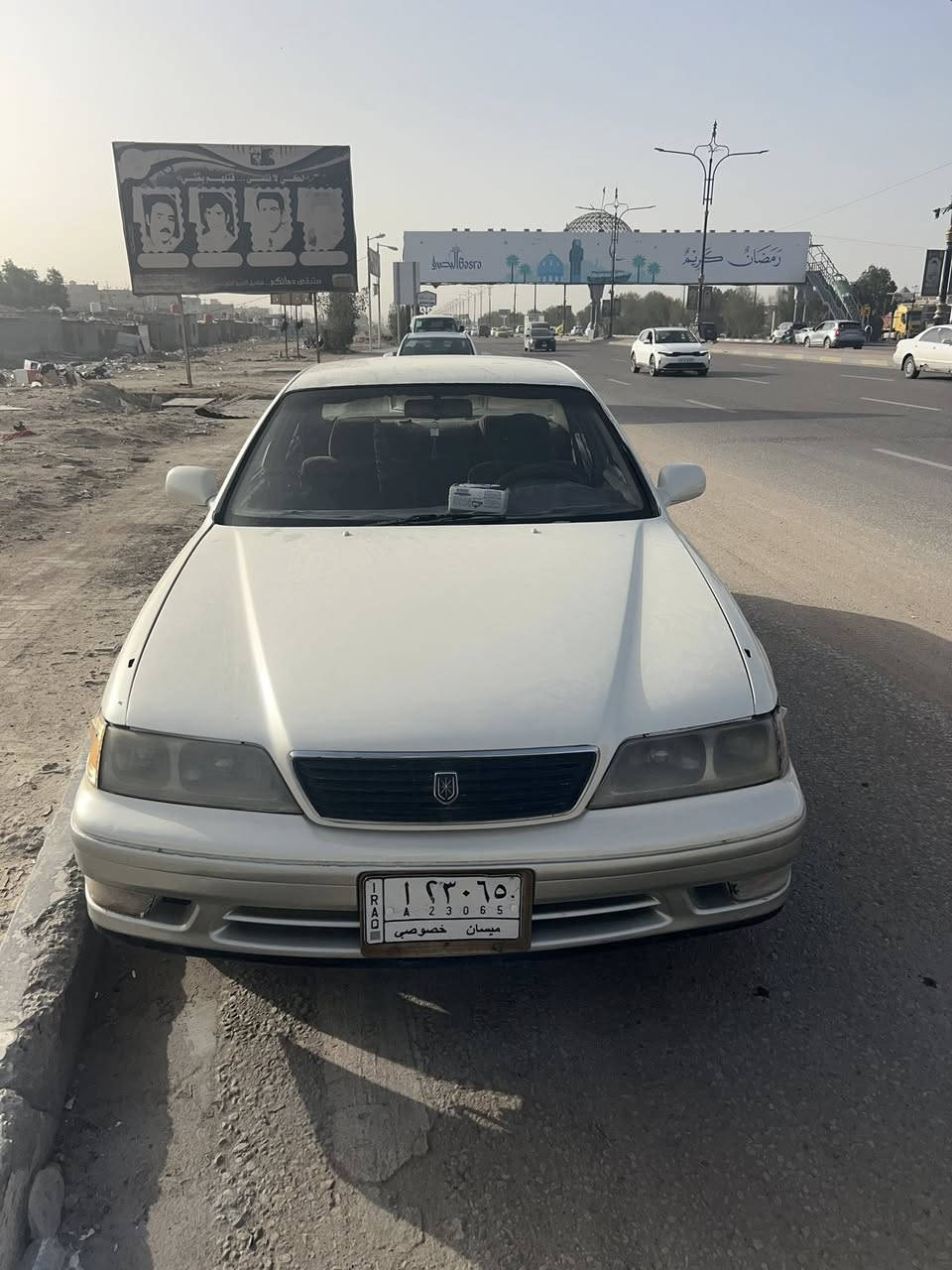 السلام عليكم سيارة مارك صالون موديل 2000مكفولة كير محرك مكفكولة من نقل جثة كص تبريد ثلج سنوية غاية 2026شهرً سابع تنتهي كهربائيات كلها شغالة حادثة فقط جاملج خلفي عنوان البصرة موفقية رقم هاتف ***********
