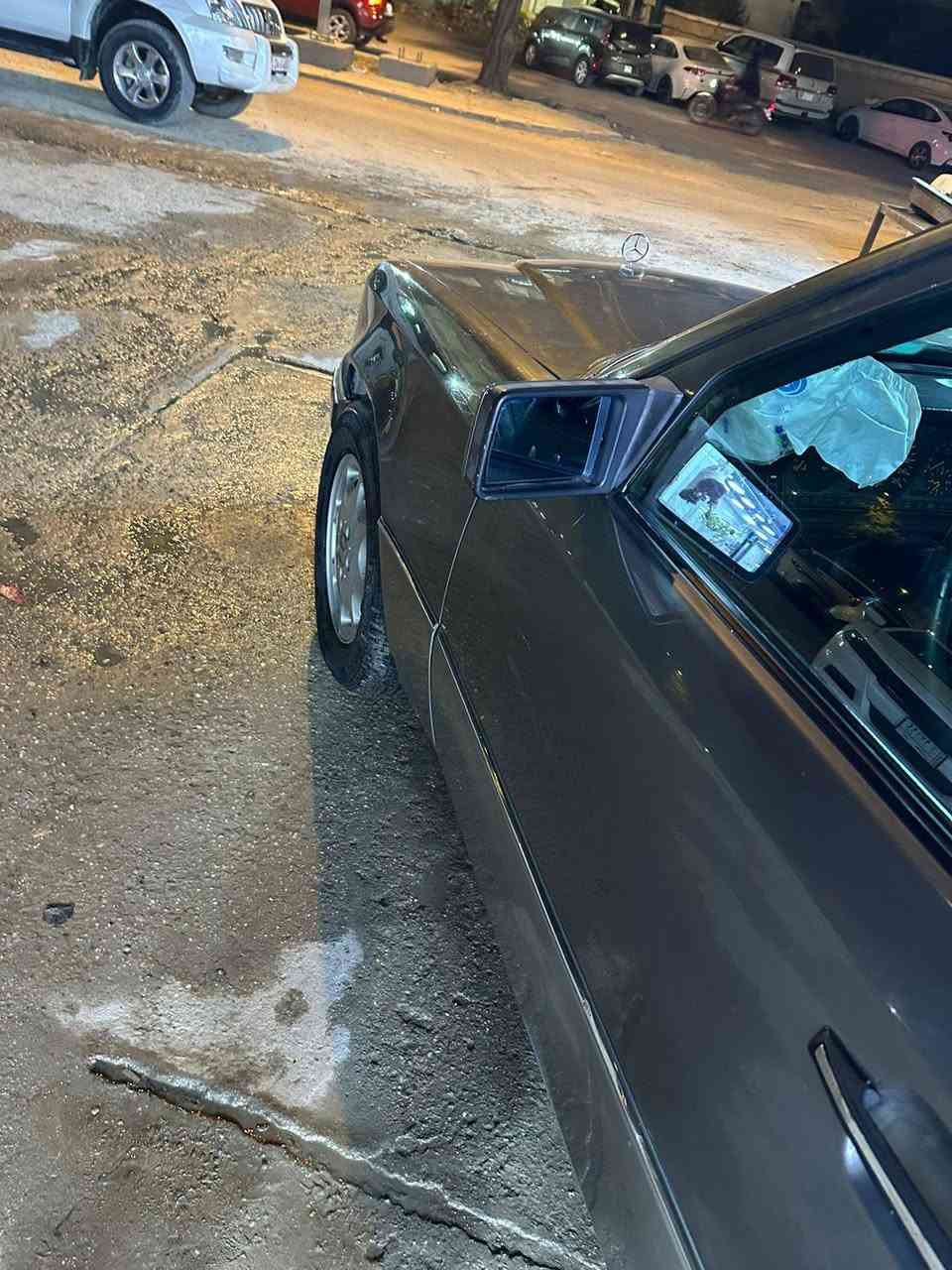 مارسدس دب للبيع ماكان بابل السعر 105ورقه وبيها مجال سياره قطره صبغ مابيه الاستفسار على الرقم ***********
