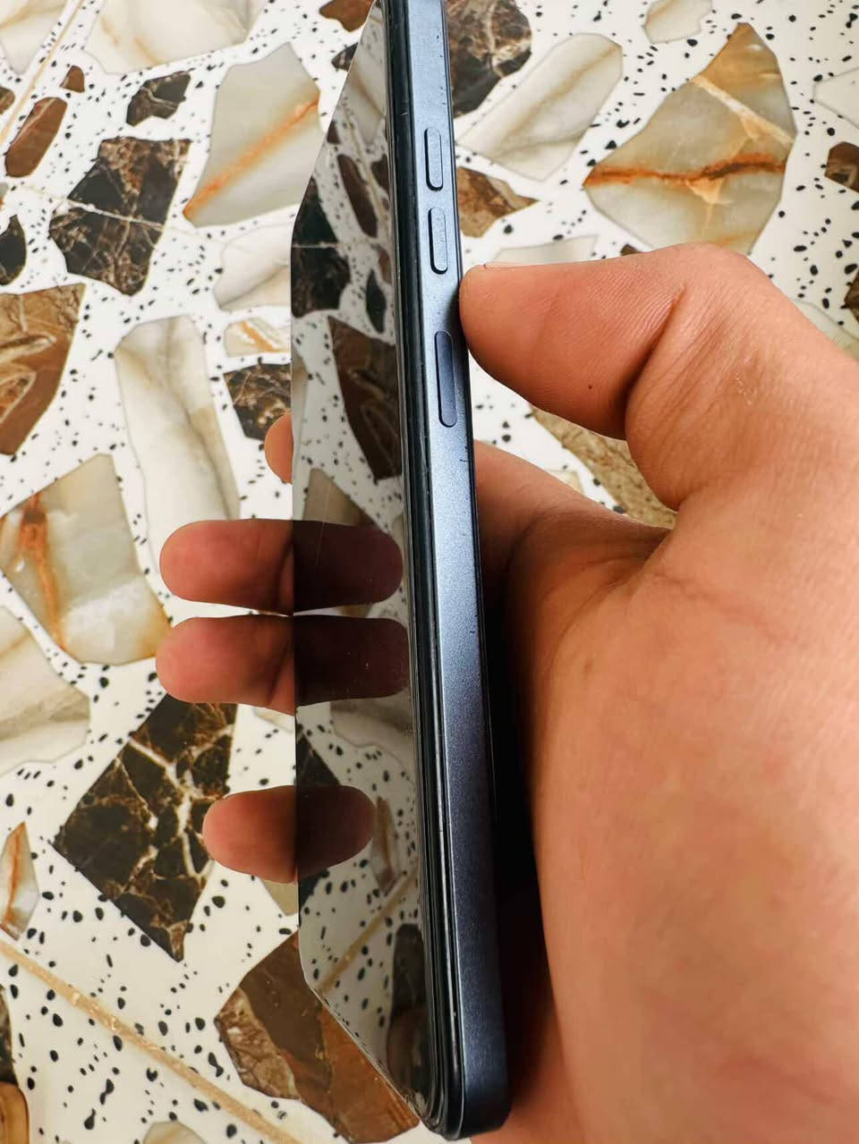 تكنو سي 20 ذاكرته 256 بصمه جانبيه ضد الماء سعره 60الف وبي مجال
ادمن وافق حبيبي


**إذا كنت صاحب هذا الإعلان وتريد حذفه لأي سبب، رجاءا أرسل رسالة إلى الدعم الفني**