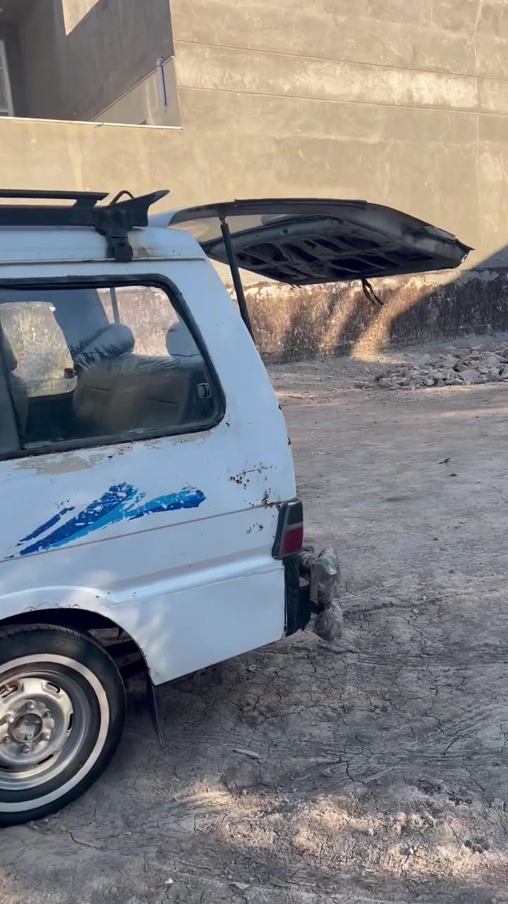 سلام عليكم للبيع كيه بسته  مديل 95 كير محرك اكسل شواصي بلادي  غرفه حلوه خير من الله السعر33وبيه مجال قليل لشراي  العنوان  الحله الاستفسار الاتصال  على رقم ***********
