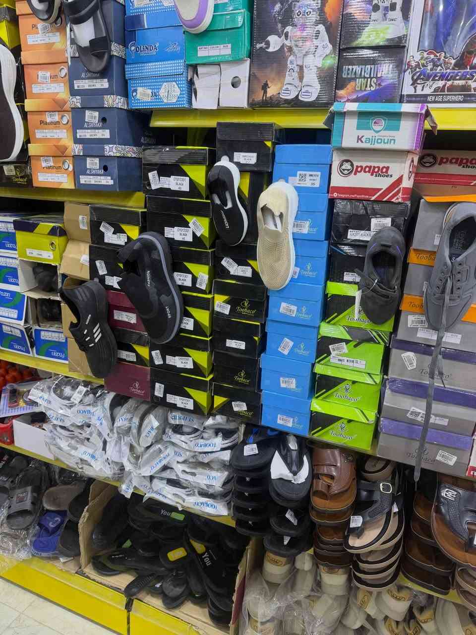 #قسم_الاحذية 

تشكيلة

احذية رجالي نسائي اطفال

العنوان 

محافظة الانبار- قضاء حديثة 
قرب قسم تربية حديثة 
متوفر خدمة توصيل داخل قضاء حديثة 🚚
وايضاً توصيل 🚚 لكافة محافظات العراق 🇮🇶 
للتواصل على الرقم التالي 
واتس ( *********** ). 

#ماركت_القاسم
