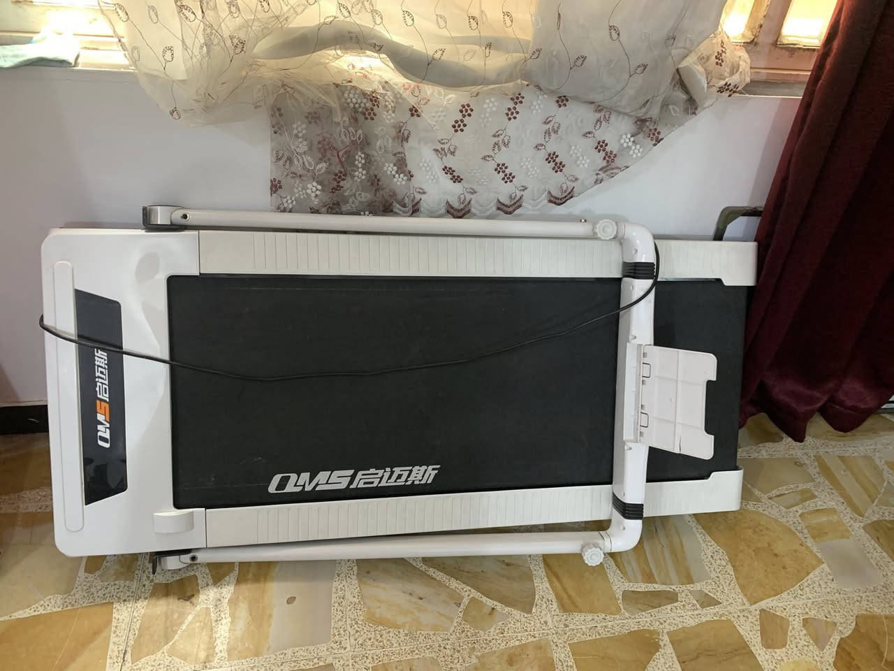 جهاز مشي للبيع جدا جدا نظيف وما مستعمل هوايه واني مطبكته حتى مياخذ مكان سعره 400 الف وبي مجال 
صارله 3 سنوات فقط عندي واستعماله 2 شهر فقط البيع لغرض عدم الاستعمال من قبلنا والجهاز مضمون بالشغل كلش زين لان ما مستخدم هوايه والشراي فقط يدخل 🍒@@


**إذا كنت صاحب هذا الإعلان وتريد حذفه لأي سبب، رجاءا أرسل رسالة إلى الدعم الفني**