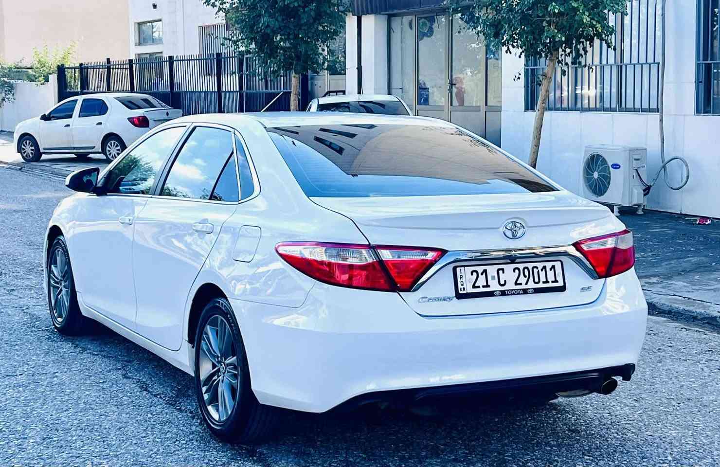 كامري موديل  2016 SE وارد امريكي
***********__***********
سيارة روبع جاملغ  سكن صبغ 
مكان صغير تعديل بارد 
بدون دواخل 
السعر :   168    ورقة بيها مجال

96000 الف ميل ماشي
رقم سنوي و هزة و براد كل جديد 
مواصفات SE  امريكي 
كشن جلد و كهربائي و  شاشة و كاميرا و حساس فوليوم و بلاجكتور ولايت زينون وتحديد سرعةو بلاجكتورو Eco
المكان / اربيل
—————————
 كامري موديل 2016 SE مواصفات امريكي
سه ياره كه روبعيك جاملغي سكن  بؤياغه
دوو جيگاي بجوك ساردي هه يه
ناوه وه ي نه گرتووه
نرخي :  168 وه ره قه و مه عامله

96000 هه زار ميل رويشتوه 
رقم و سنوي هه زه و فحص تازه ييه 
مواصفات  SE امريكي 
 گير له سوكان وكوشن كاره باي و كوشن جلدولايت زينون و شاشة و كاميرا و حساس فوليوم تحديد سرعة وEcoو بلاجكتورو
شوين  هەولير
***********__***********
