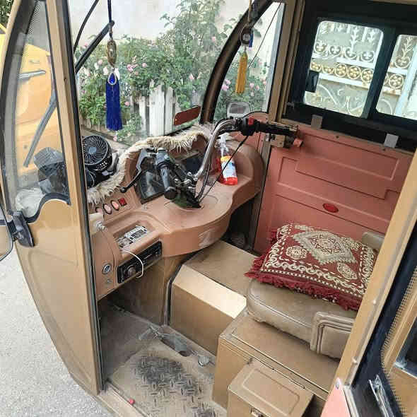 موديل 2019 للبيع مرقمها  رقم انكليزي مداور  نظيفة وحلوة  سنوية لل2029
السعر 4 ملايين وبيها مجال قليل
***********
