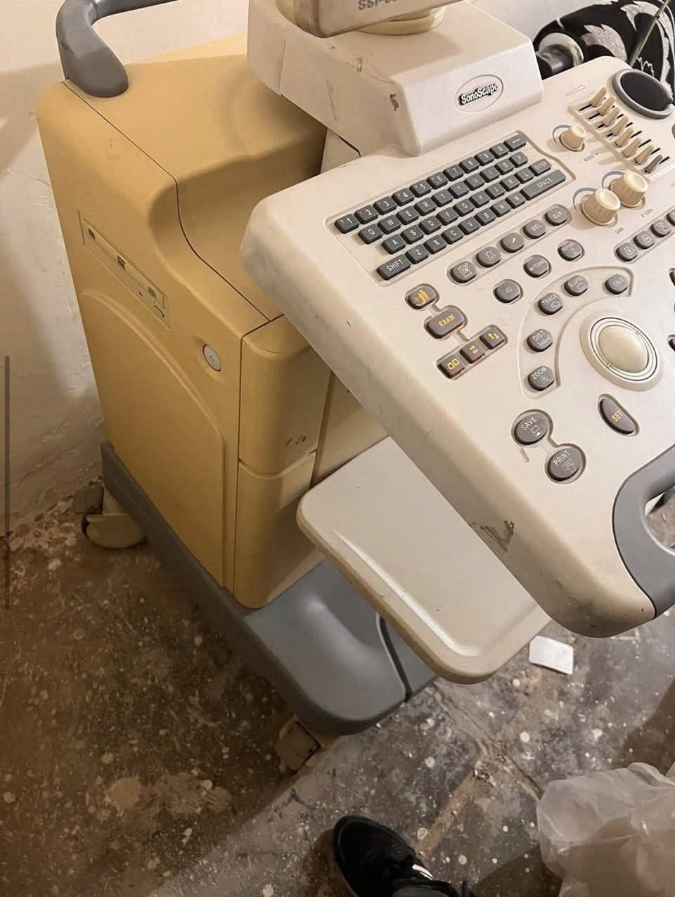 📢 إعلان بيع جهاز سونر مستعمل بحالة ممتازة
السلام عليكم ورحمة الله وبركاته
من رخصة الأدمن 🌹
🔹 جهاز سونر صيني نوع CC-5000
🔹 مستعمل استخدام قليل جداً
🔹 حالة نظيفة وممتازة
🔹 مع جميع المحتويات
🔹 عدد البروبات: 2
💰 السعر: 40 ورقة (قابل للتفاوض)
📍 الجهاز جاهز للفحص والتجربة
📞 للتواصل والاستفسار:
***********
***********
