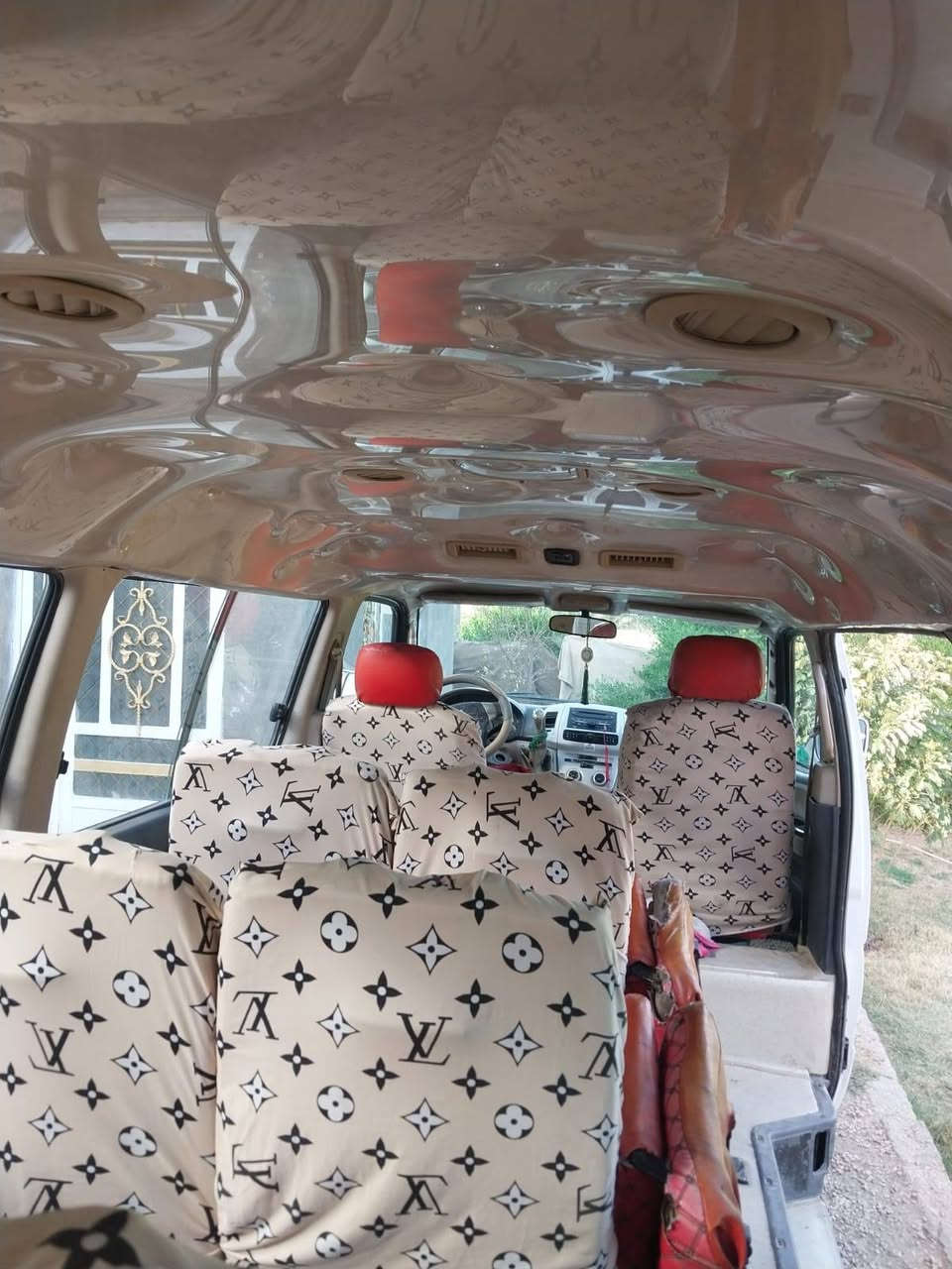 سلاام عليكم جنبي ناصي للبيع موديل 14 سياره جاهزه سنويه الحد 27حداديه جاهزه تخم تاير  مكينه جاهزه لا تنقيص ولا تبخير العنوان بابل نادر السعر 80وبيها مجال
تصال بل رقم ***********
