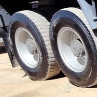 ويالة ٢٤ للبيع نضيفات كلش عدد ٣ زواج للإستفسار الاتصال على الرقم التال...