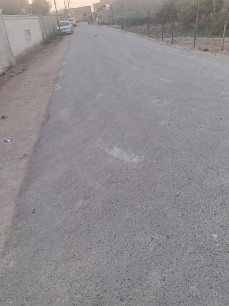 السلام عليكم $$ بيت للبيع حي الجوادين في الشاخه سند 25 طابو زراعي يسجل باسم المشتري يتكون من غرفتين نوم واصاله كبيره وصاله صغيره استقبال مع مطبخ مع قاطع صحيات مع كلدور كافة الخدمات تبيط على البيت كهرباء وطني ثري فيز مولده سحب شارع مع ماء اساله مساحه الكليه 565 متر بنا طابوق درجه اولى  الاستفسار على *********** ا
ادمن وافق
