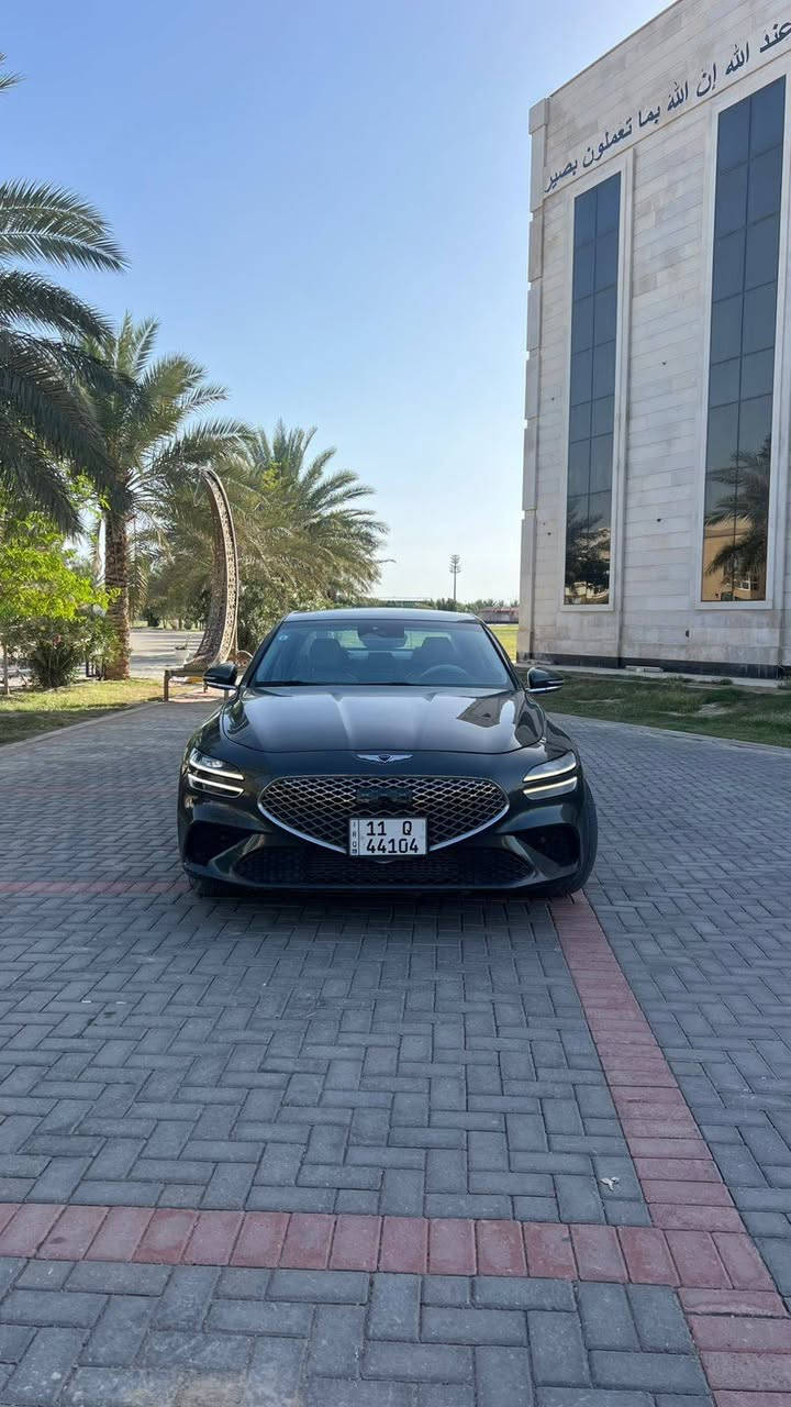فول مواصفات  بدون بانوراما
محرك ٤ سلندر ٢٠٠٠ توربو
داخل ابيض ملكي مميز حتى الدركة ابيض 
سقف ابيض 
ترحيب عند الاقتراب للباب مع شعار جنيسس 
مري قلاب و هيتر 
فول تحكم بالمرايه الداخليه للتحكم بالباركنك 
جي بي اس مزروع داخل سياره اصلي
دبل جام 
فول تحكم ستيرن 
صندوق كهرباء شفط 
قياده ذاتيه 
خروج عن المسار
حساس امامي و خلفي 
مثبت سرعه 
اوتو هولد
شاشة اعطال 
رادار ٣٦٠ درجة 
مانع اصطدام
تحذير عن الخروج
٥ وضعيات قياده ( ECO - COMFORT - SPORT - SPORT+ - CUSTOM )
كشنات جلد كهرباء 
ميزة تنقيه الجو الداخلي للسياره 
اطفاء السياره عند التوقف 
كشنات امام تدفئه تبريد 
كشنات خلفيه تدفئة هل خاصيه تكون فقط بالاستيراد الخاص 
تبريد قطعتين نظام مناخي
مكان كربلاء 
رقم الهاتف ‏‪***********‬‏
