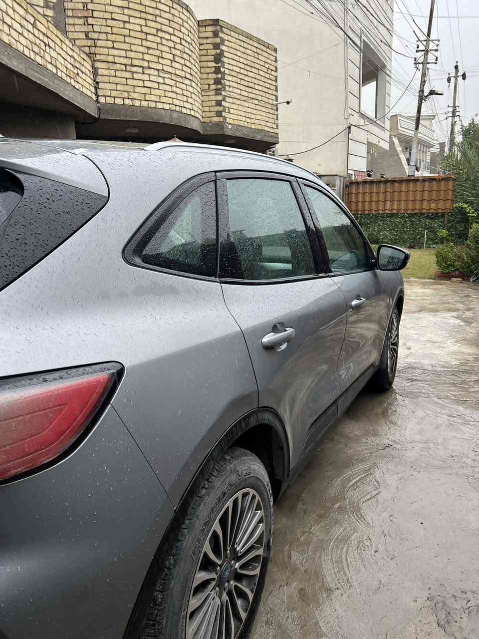 سلام عليكم فورد سكيب موديل 22 
فول عدا الفتحه 
محرك 1500 تيربو 
رقم هاتف : *********** 
السعر 140 و بيه مجال
