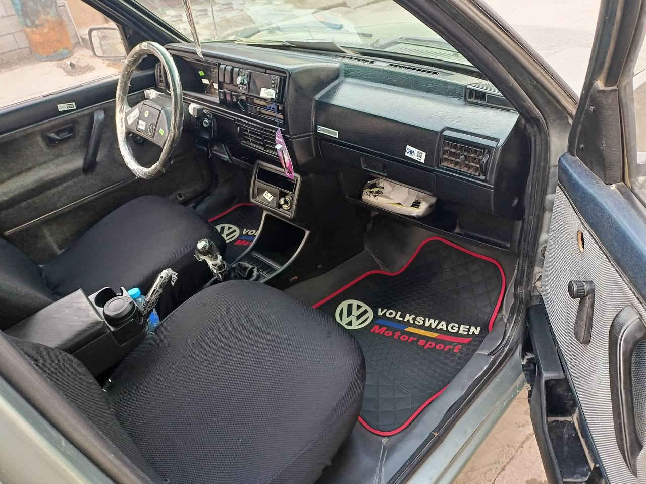 سلام عليكم گولف للبيع مشروع وطني سنويه هزه رقم كله جديد بسمي شرط تحويل بطاقه بانزين بي كير ومحرك شرط 5كير جيتا شرط كابريتر شرط صدر امامي صدر خلفي جديد درايم شفتات هندبريك  شغال جديد كهربائيات كله شغال شرط كيج حماوه كيلومتر بانزين كله شغال تدفئه شغال اربع تايرات وبطاريه جديد قفل مركزي سنتر لوك شغال سياره كلش نضيفه بالعافيه ع الياخدها سياره مال جناي مال بيت ماتصرف عليه ربع جاهز من كلشي وترايك للبصره مسجل سماعات شغال صبغ عام لجماليه فقط بدون ضربه جاكوج مابي موديل 88بدون باور غرفتهه نضيف كلش سياره أحلى من الصور سعر 32ومجال بسيط شراي خابر مامتواجد عالفيس عنوان كركوك وتحياتي ***********
