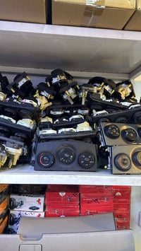 السلام عليكم... غراض كورلا للبيع... يوجد توصيل لكل..... 07714445349  د...