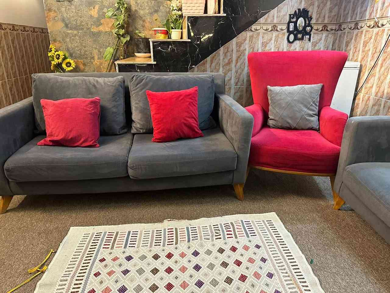 السلام عليكم تخم 7 مقاعد ما بي اي ضرر السعر 250 وبي مجال قليل العنوان حي اور قرب فلكة صباح الخياط
الرقم=***********
