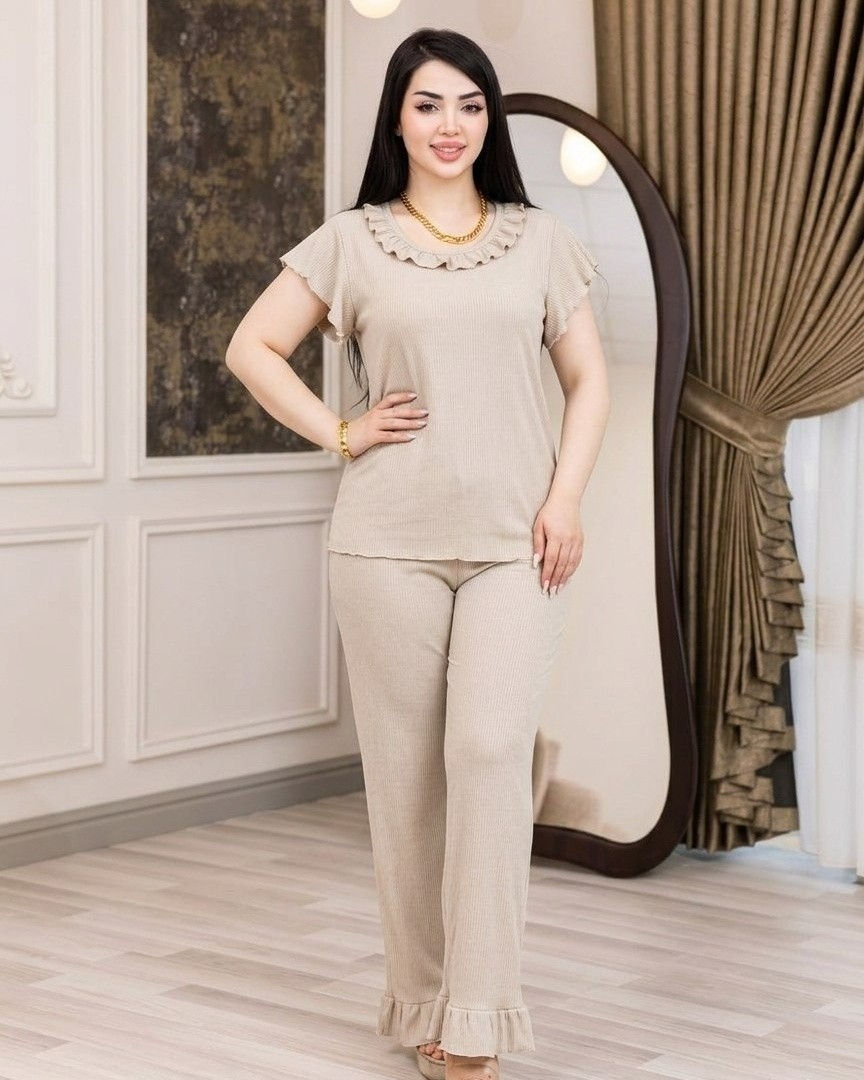 تراك نسائي 

خامة زبدة  مسحب مطاط شرط الفحص

فري سايز حد 80 كيلو.

توصيل جميع المحافظات 5 الف


**إذا كنت صاحب هذا الإعلان وتريد حذفه لأي سبب، رجاءا أرسل رسالة إلى الدعم الفني**
