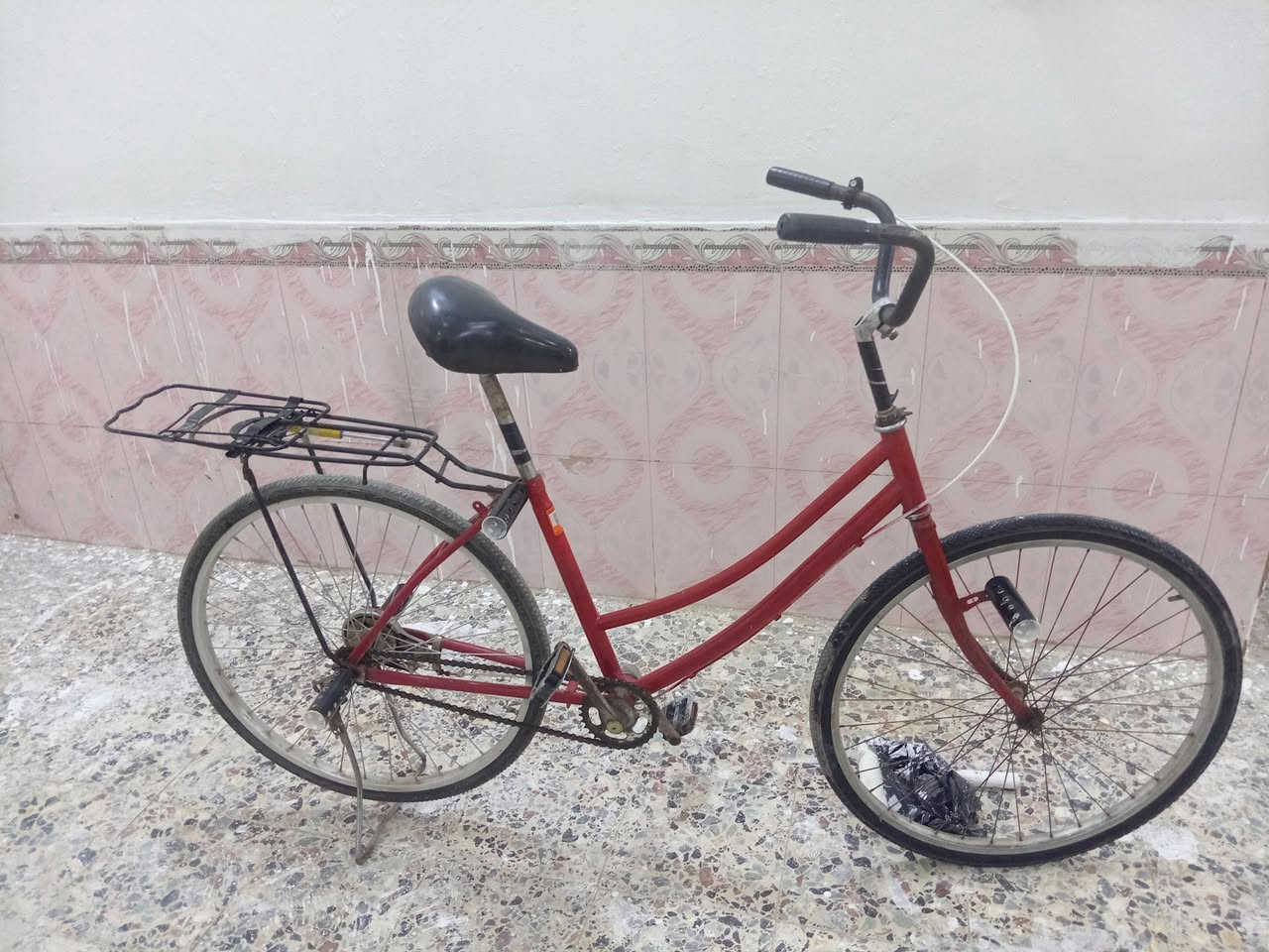 بايسكل البيع حجم 26 سعر 30
متواجد خاص ❤️


**إذا كنت صاحب هذا الإعلان وتريد حذفه لأي سبب، رجاءا أرسل رسالة إلى الدعم الفني**