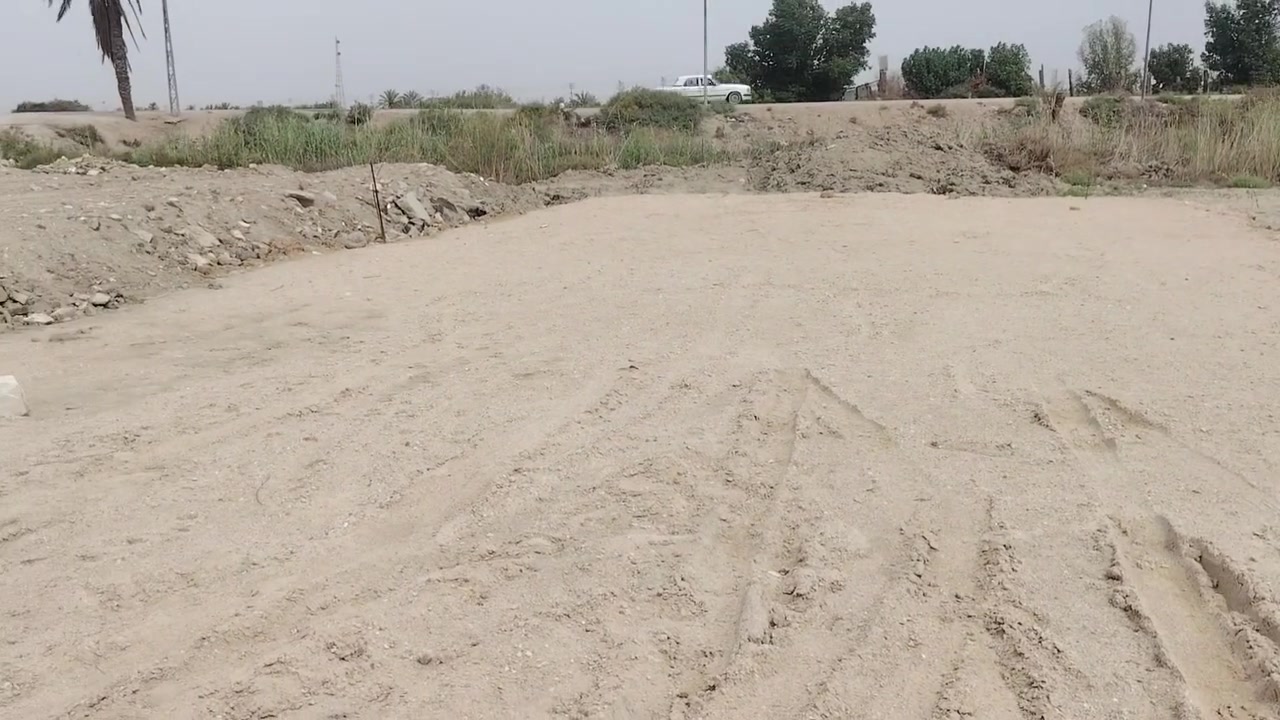 قطعه مدفونه محدوله كلش كامله موقع تجاري الي يحب يشوفه لو يريد تفاصيل آخره ماسنجر مفتوح وهذا رقمي***********
