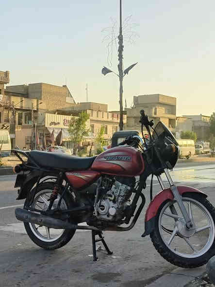 السلام عليكم 
دراجة بوكسر 2019  للبيع 
مرقم رقم انگليزي الجديد
دراجة نظيفة بأسمي مال جناي 
تحويل ثاني يوم 
مكاني مدينة الصدر شارع الفلاح قطاع 7 
سعر 1200، مليون وميتين وبيها مجال حگ الجية 
***********
