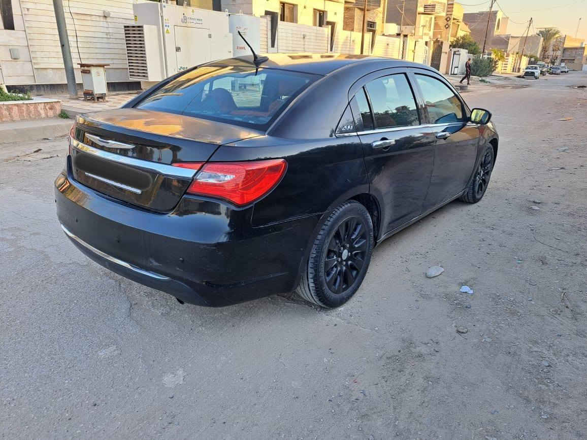 اللهم صلِ على محمد و آل محمد
السلام عليكم 
للبيع او للمراوس 
سي200 موديل 2014 رقم بابل دولي سنوية مجددة لسنة2029 
مگينة 4سلندر 
حجمها 2400 
گير مگينة حدادية كهربائيات درجة اولى 
تبريد تدفئه درجة اولى 
السعر (((72))) و بيها مجال 
مكان السيارة : الحلة 
للإستفسار الاتصال على الرقم 
***********
