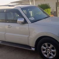 للبيع بايجيرو حبتور  2015كفاله عامه. من  كلشي. ماشيه. 96 السياره على و...