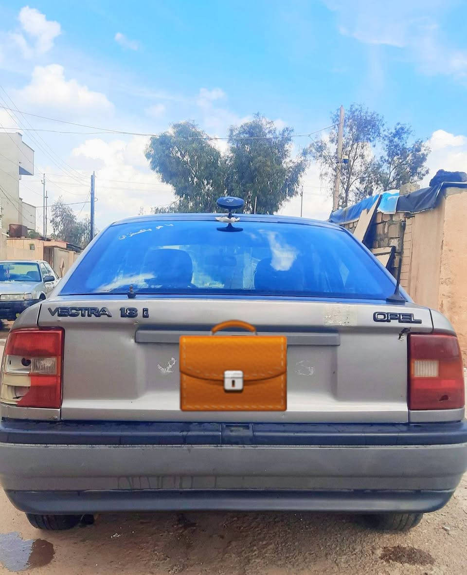 السلام وعليكم ورحمة الله وبركاتة  اوبل فكتره موديل 92حجم 18 كلها شرط بدون صبغ السعر 37وبيه مجال ***********اني ابيع اتصل وتلل رقم بي وتساب وشكرن لكم جميعا
