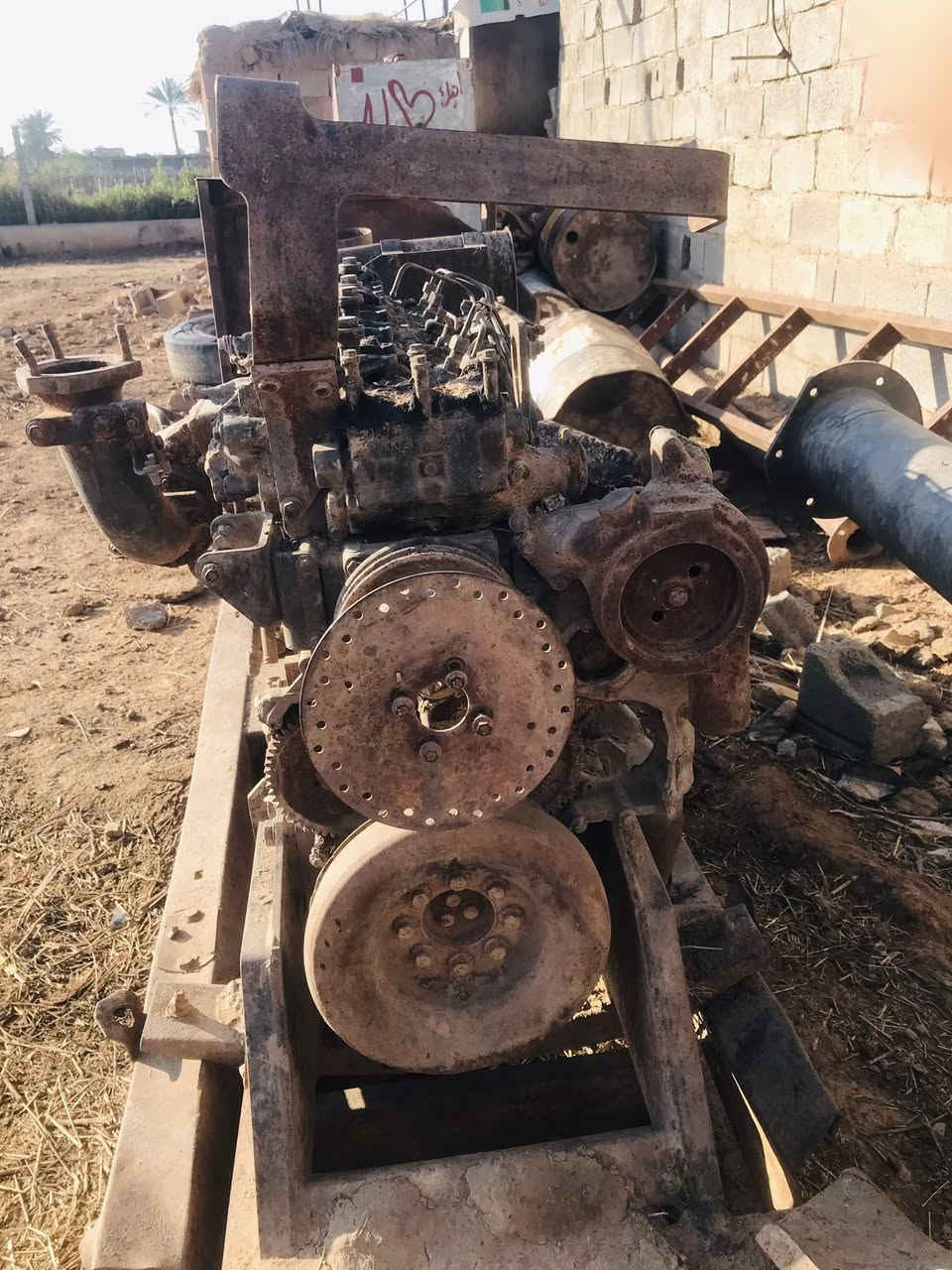 عندي هذا المولد لبيع احتركت عليه الغرفه وابيع كوم حديد المكان صلاح الدين ناحية يثرب الاتصال ***********
