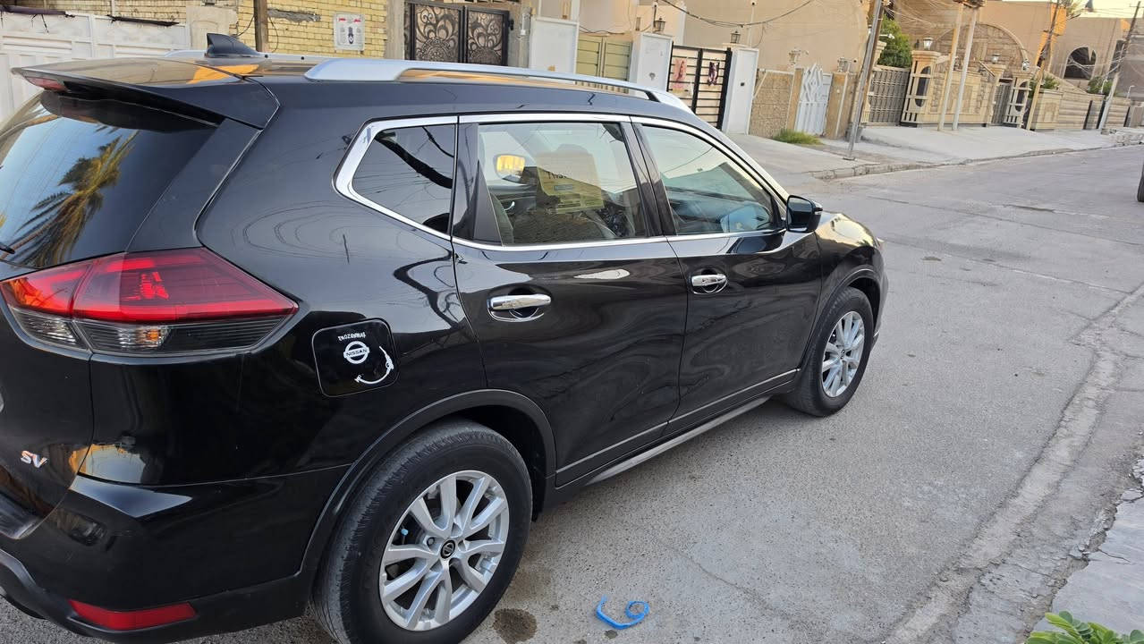 نيسان روج موديل 2018 فئة SV محرك 2500 ٣ قطع صبغ بدون دواخل مكينة جديدة حاوية مع تفرعاتها صدر جديد اصلي وكالة الله شاهد باتري جديد اي سي ديلكو تايرات بروجستون هزة جديدة سنوية ٢٠٢٩ السعر 118 مكاني بغداد مشتل حي المعلمين ***********
