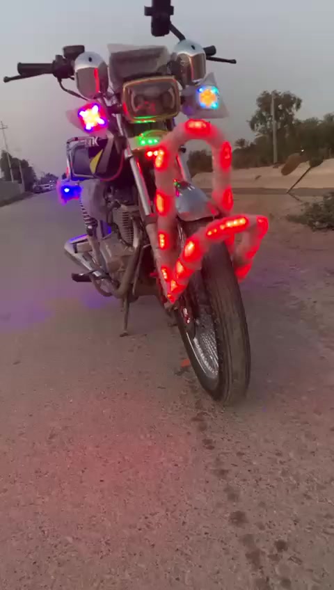 للبيع 2024كامله ما ناقصهه برقي السعر خاص ***********
