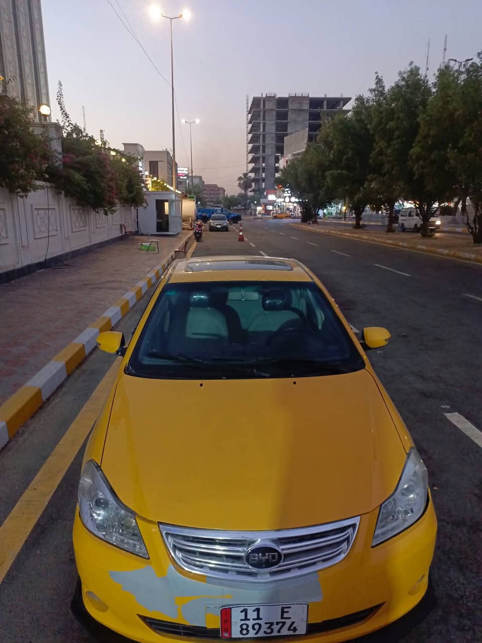 من رخصت الدمن بسب الوعود الكاذبه تم اعاده النشر بي وايدي موديل ١٣ بسمي محرك جديد صار شهر من شادة كير خير من الله صدر تخم تاير جديد ويل ١٥ جديد تبربدجان بيه بس من فتحو لمحرك فتحو لغاز سيارة خير من الله بسمي كله مصفرف غرمات هيه كبل تحويل لسعر ٤٥ اوبيه مجال حك لجيه مكاني بل حبيبيه ***********
