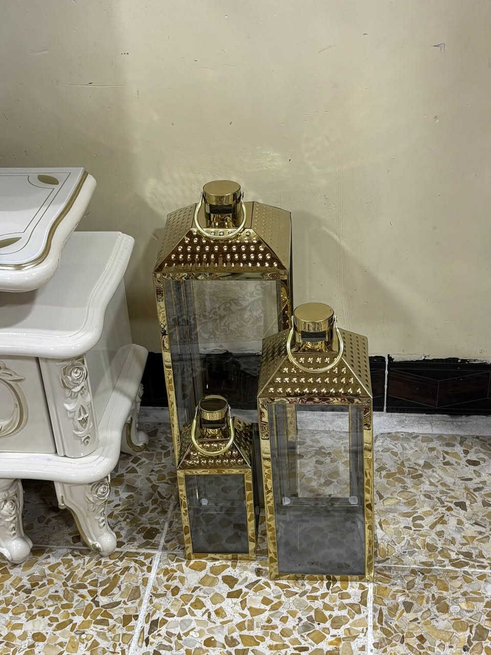 للبيع سعر الميز 80 و الفوانيس 30


**إذا كنت صاحب هذا الإعلان وتريد حذفه لأي سبب، رجاءا أرسل رسالة إلى الدعم الفني**