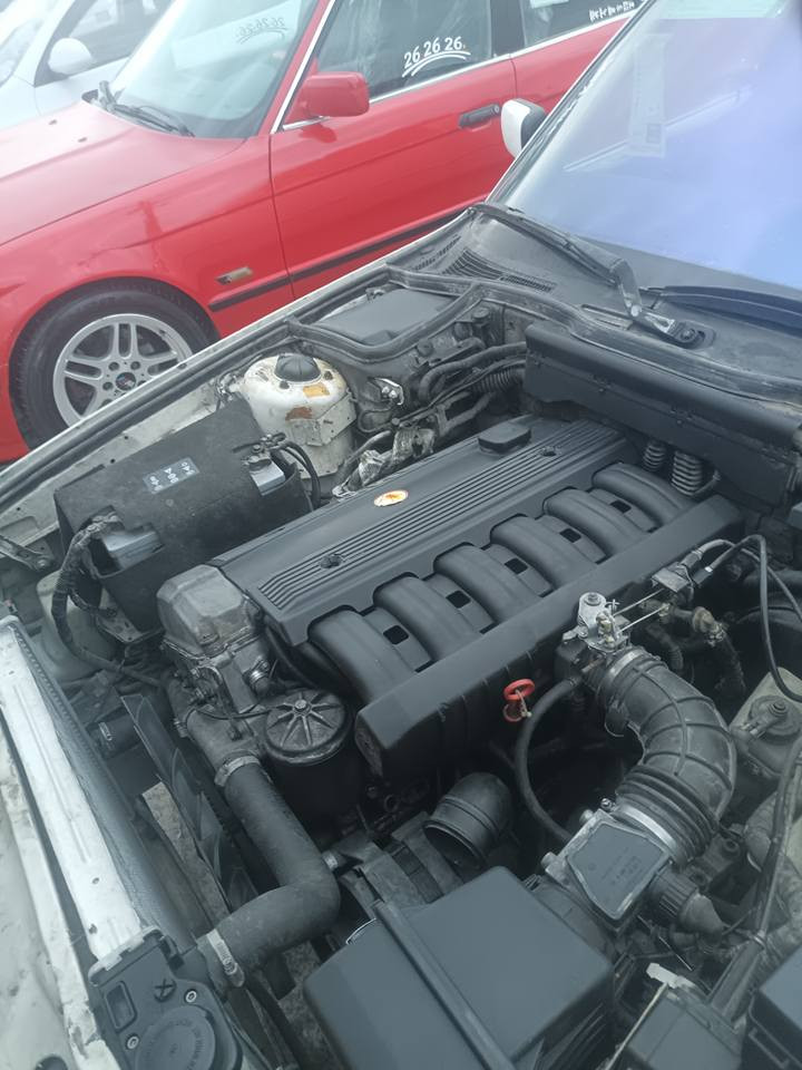 بیئێم بۆ فرۆشتن سەیارەکە بیلاد 525گێر تۆماتیک مۆدیل 1990 سەیارەکە دو پارجەی سبوغە بێلێدران  گێر و ماکینە و وەرگەراو براوە بەشەرت تەقەو رەقە بەشەرت لەمواسەفات جوار جام کارەبایی کوشن جلد تەبریت ساردو گەرم سلایت لایت ئەلقە لەپلێت 525a بۆسحر 62 ورەقە 15وەرەقەش غەرامەی لەسەرە پاش محمەلە دەدەمەوە    ***********][*********** أربيل, العراق
