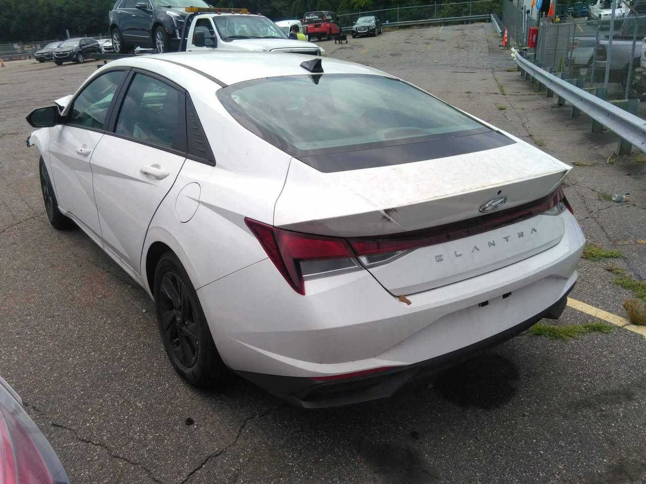 النتراء حرة بدون رقم 
تبديل بنيد اصلي وكلير بالجاملغ الايسر
المواصفات...
دواخل رصاصي 

كل الموصفات باستثناء الفتحة والكشن جلد 
السعر 155 وبيها مجال
مكان الناصريه


**إذا كنت صاحب هذا الإعلان وتريد حذفه لأي سبب، رجاءا أرسل رسالة إلى الدعم الفني**