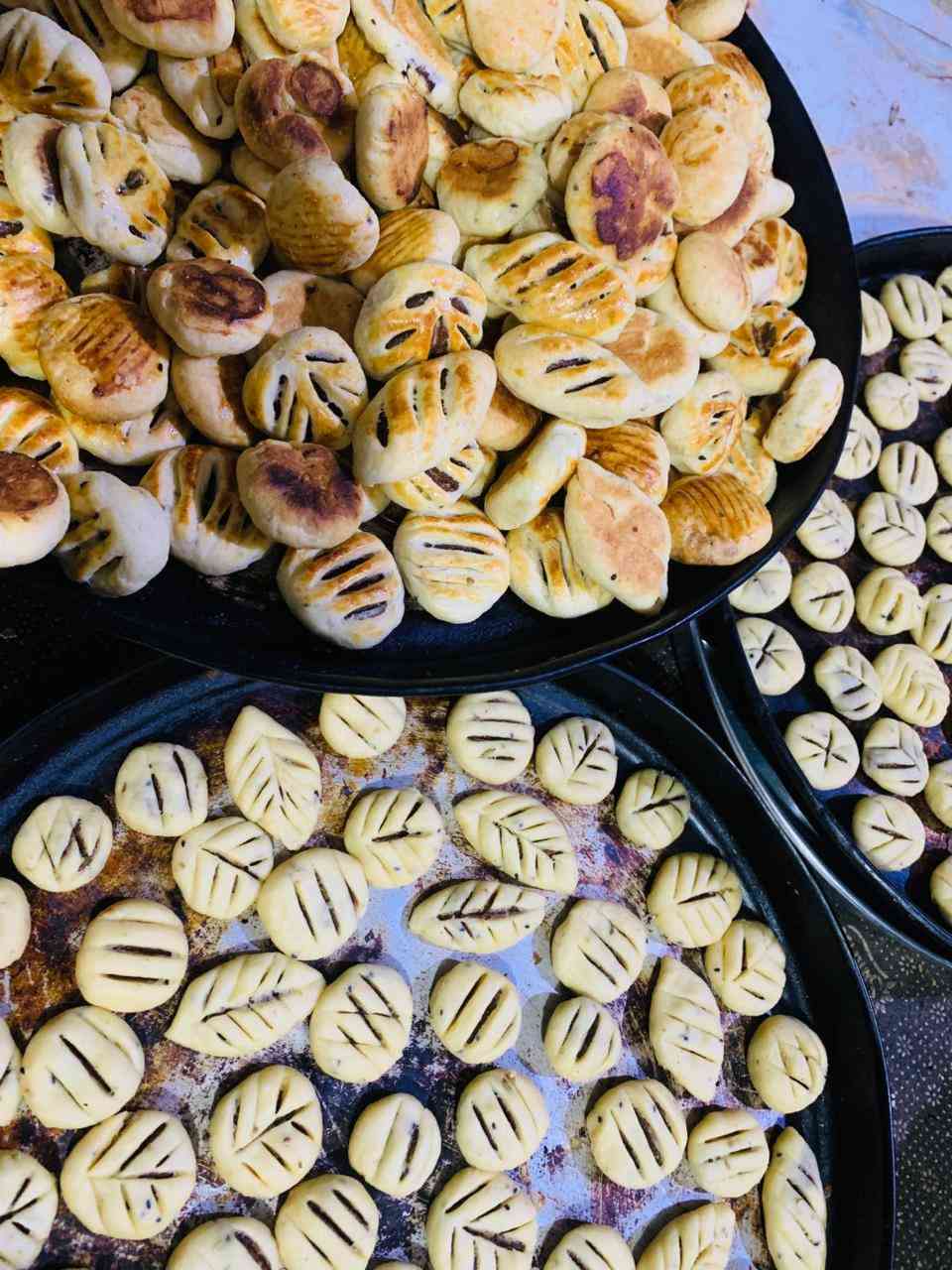 اجا العيد و ماكو احلى من الكليجةة الي نشتغلها و اللي الكل يشهد بجودتها اشتغلنا بكل حب و هسه متوفر كليجة العيد بيع مباشر هسه توصلكم حار و فريش حسب الطلب و الكميه 
كيلو مشكل ب٨الاف
كيلو جوز ب١٠ الاف للحجز مراسله خاص او الاتصال بالرقم ***********يوجد خدمة توصيل جميع مناطق تكريت
