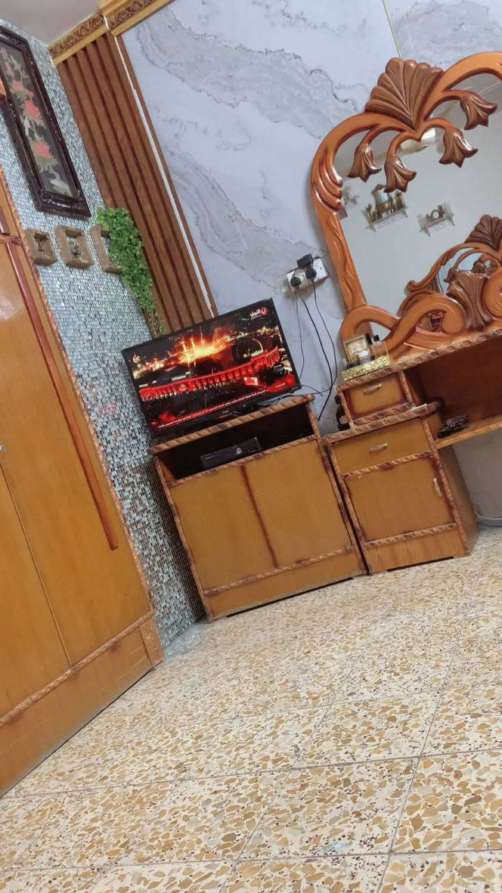 غرفه نوم للبيع 600الف
***********
