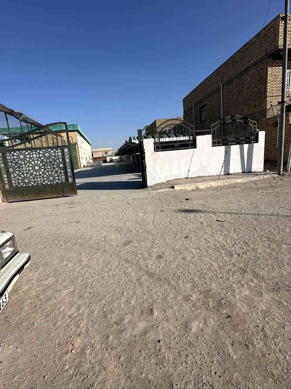 سلام عليكم قطع للبيع طابو اسهم كافت المساحات العنوان السفينه شارع الجمعه الصادق
يتوفر 100 متر يتوفر 320 ومتر يتوفر 160 متر او 200 متر السعر والاستفسار نتصال على راقم *********** 

اسهم تحويل مباشر
