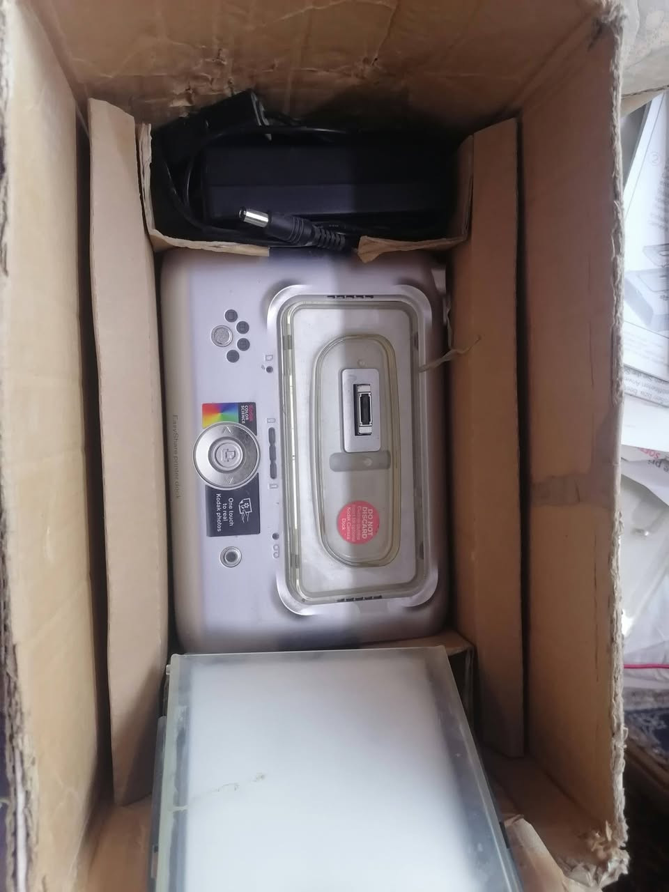السلام عليكم كاميرا نوع كودك تصوير مع طبع فوري لوك مع كامل ملحقاتها مع ورق التصوير


**إذا كنت صاحب هذا الإعلان وتريد حذفه لأي سبب، رجاءا أرسل رسالة إلى الدعم الفني**