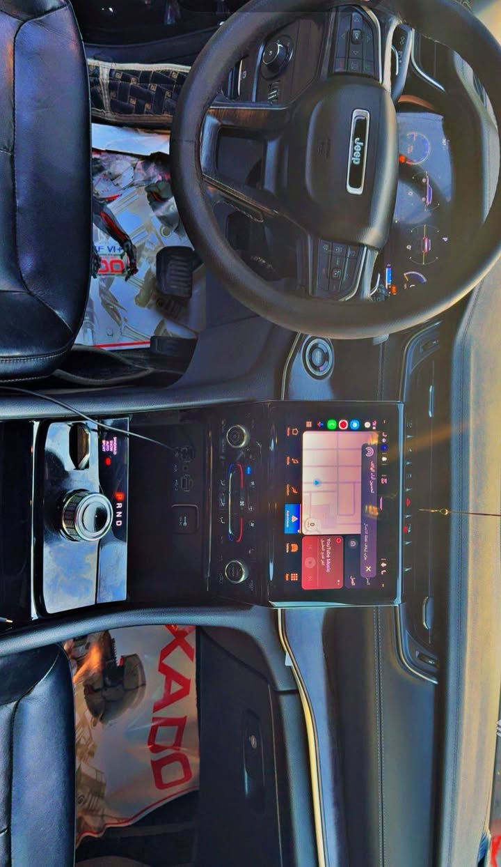 السلام عليكم 
———————
بيع او مراوس حسب القناعه 
جيب 2021 كراند شيروكي
مكينه 3600
وأرد امريكي 
——————————————-
بصمه
رادار  جانبي 
كشنات جلد حضن 
كشنات تدفئة 
كشنات كهرباء
كير ماوس 
ويل كب 20 
شاشه كبير 
كامره خليفه 
حساسات خلفي 
بجم زنون كامل نهار 
تبريد قطعتين 
تبريد بيانو 
مرايه داخليه تعتيم ليلي 
تحكم ستيرن فول 
باقي تفاصيل واضحه بالصور 
————————————————————
سياره وارد امريكي 
(( حادثه سرقة والقطع كله راجع بلادية بدون صبغ فقط الدعاميه الاماميه مصبوغة ))
(رقم بغداد تحويل ثاني )
—————————————————————
مكانه:بغداد شارع فلسطين 
سعر :270 بيه مجال 
اتصال:***********
