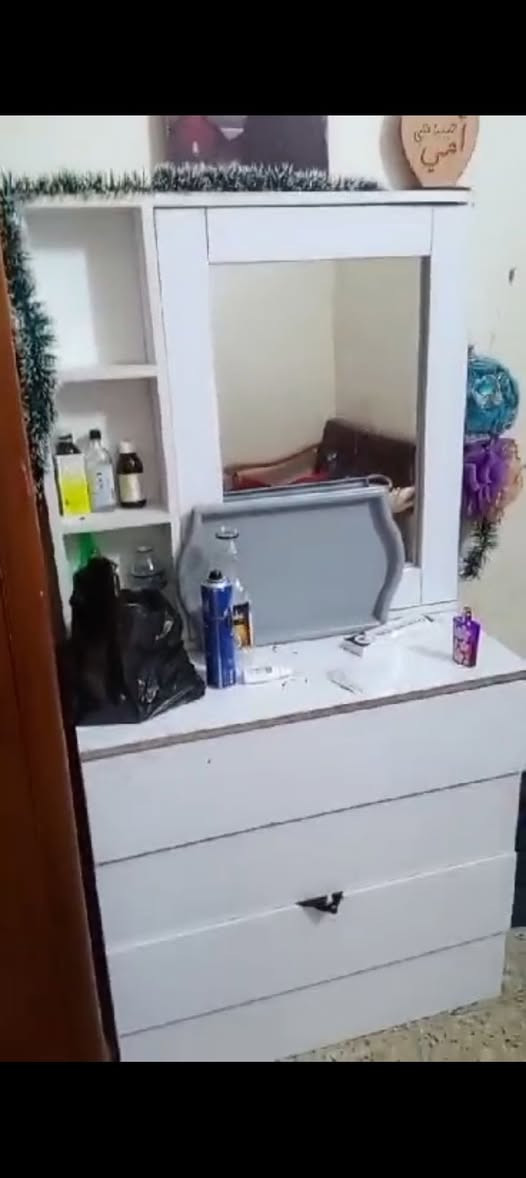 غراض للبيع تخم نضيف4قطع 10مقاعد سعر150،بي مجال مجمده للبيع تبريد فقط حتمال مخلصه غاز سعر75 بيه مجال ميز مرايه للبيع نضيف سعر 45بي مجال كنتور للبيع نضيف 5ابواب سعر200بي مجال كنتور بابين للبيع نضيف سعر100بي مجال شراي خاص


**إذا كنت صاحب هذا الإعلان وتريد حذفه لأي سبب، رجاءا أرسل رسالة إلى الدعم الفني**