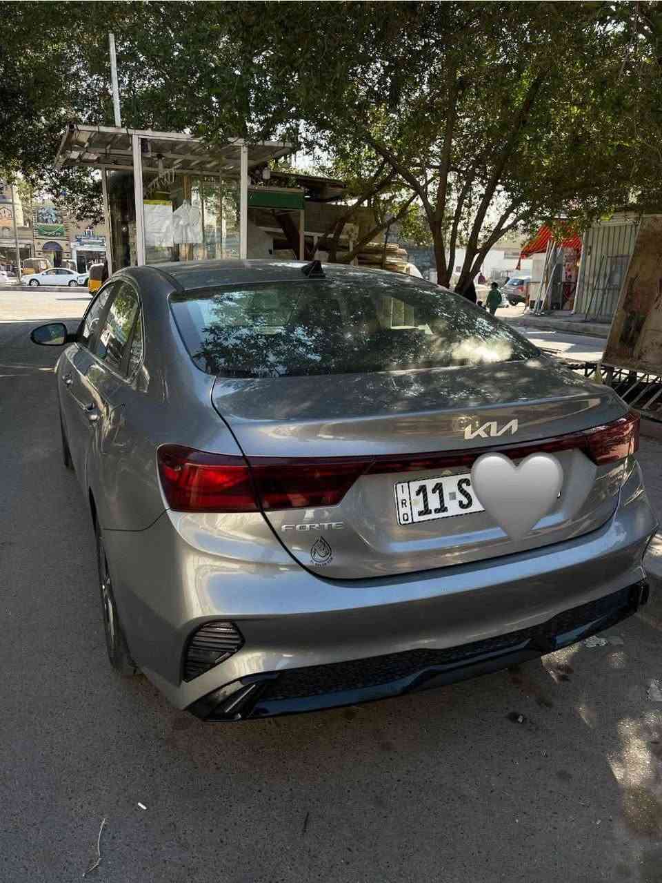 كيا فورتي سلفر 2023 بغداد الانكليزي 
✅ مواصفات:

 تحويل ثاني  يوم ■ حادث تبديل دعامية امامية فقط وبارد بخشم الجاملغ جهة الصدر بدون صبغ 

تبريد قطعتين 3 انضمة قيادة رادارات امامية وخلفية وجانبية تحديد مسار قيادة ذاتية اشارات بالمري تدفئة كشنات تدفئة ستيرن نظام النقطة العمياء وباقي المواصفات معروفة  
#ماشيه_23
#السونار_مرفق_بالمنشور

#السعر_165 وبيها مجال

للإستفسار : ***********
